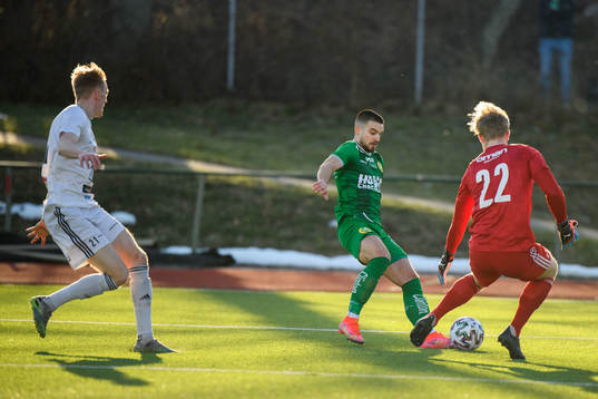 Hammarbys Vladimir Rodic och Oskarshamns Samuel Östlund