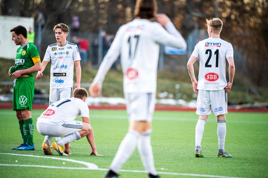 Oskarshamns Hannes Johansson och Oskar Stejdahl deppar