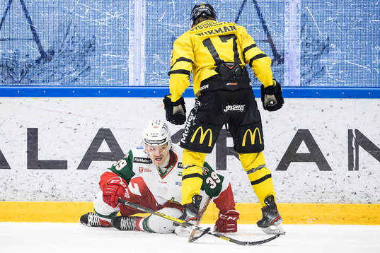 Moras Kristoffer Gunnarsson och Västerås William Wikman