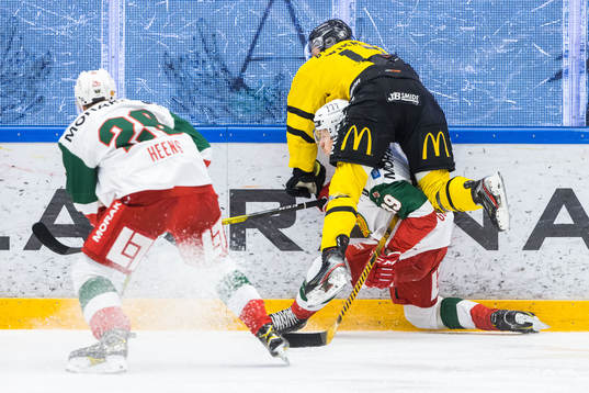 Moras Kristoffer Gunnarsson och Västerås William Wikman