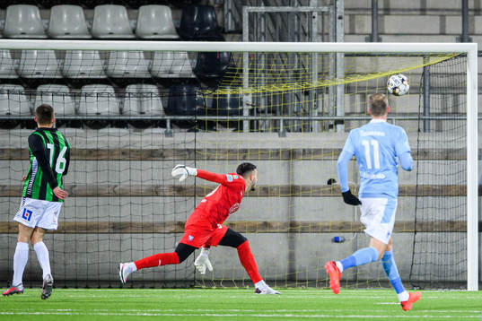 Malmö FFs målvakt Marko Johansson vid GAIS 1-0 mål av