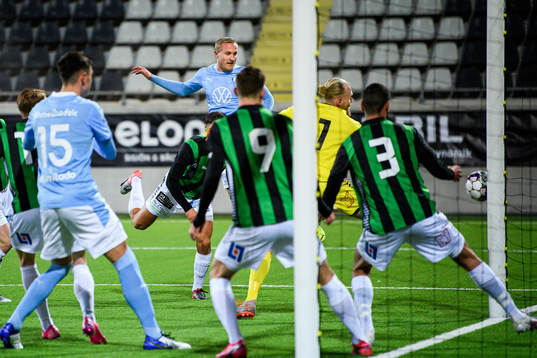Malmö FFs Franz Brorsson med målchans