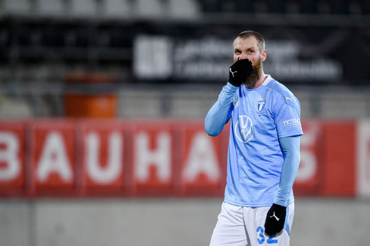 Malmö FFs Jo Inge Berget  deppar