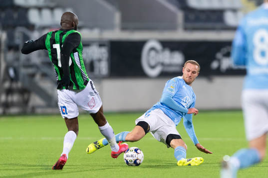 GAIS Boris Lumbana och Malmö FFs Franz Brorsson