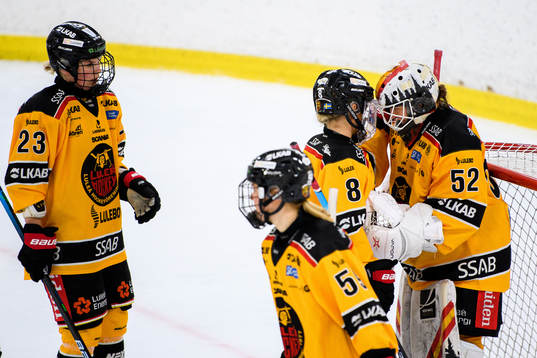 Bläddra bland fler bilder av Ishockey, SDHL, Kvartsfinal 1, AIK - Luleå
