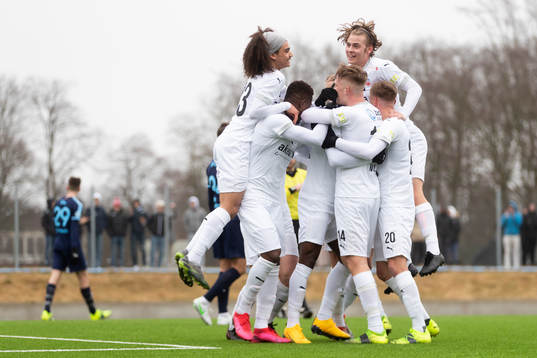 Helsingborgs spelare jublar