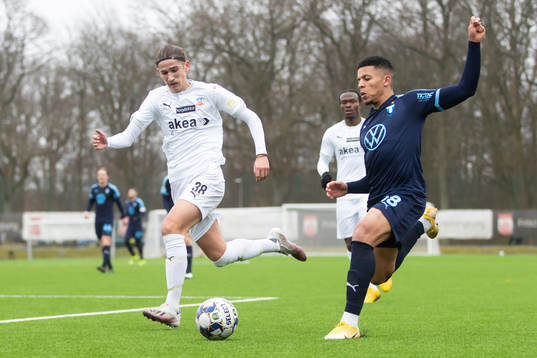 Helsingborgs Ervin Gigovic och Malmö FFs Romain Gall