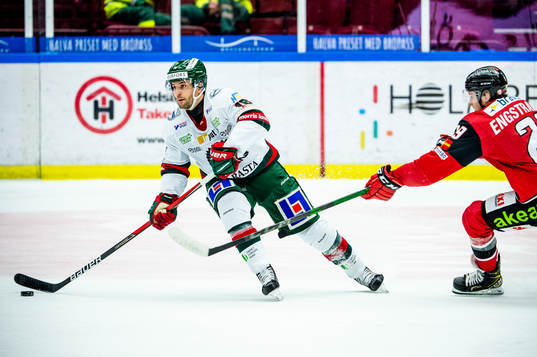 Frölundas Stefan Elliot mot Malmö Redhawks Eric Engstrand
