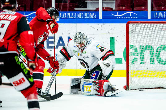 Malmö Redhawks Joseph Veleno gör 2-0 på Frölundas
