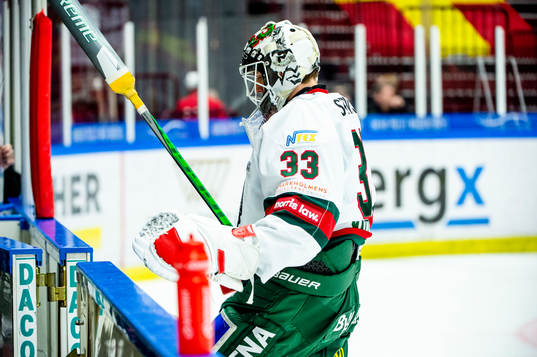 Frölundas målvakt Johan Mattsson deppar