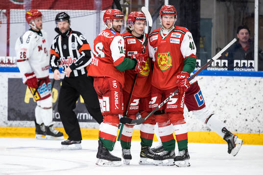 Moras Oskar Stål-Lyrenäs jubel