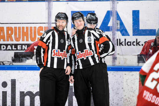 Huvuddomare David Bergman och Daniel Eriksson