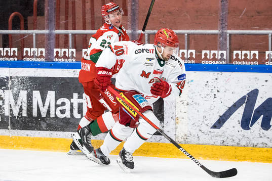 Modos Kalle Jellvert  och Moras Simon Johansson