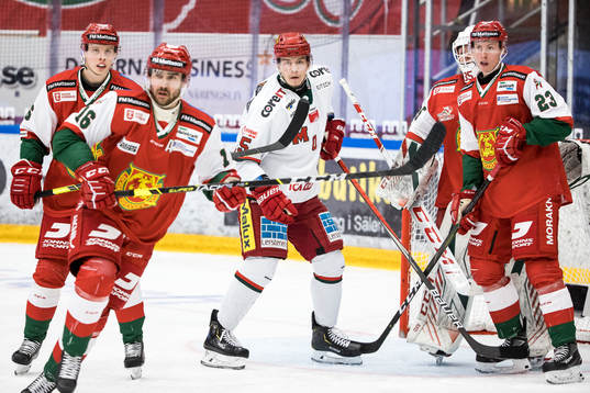 Modos Frank Corrado och Moras Simon Johansson