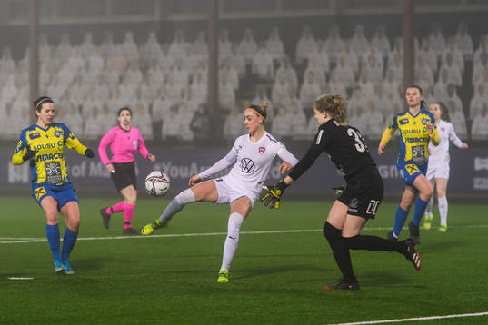 Sanne Troelsgaard of Rosengård scores the 1-2 goal
