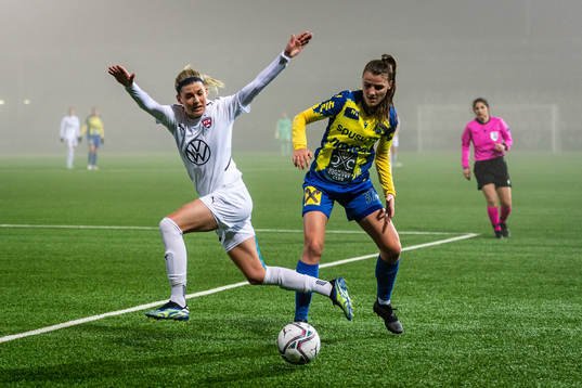 Olivia Schough of Rosengård and Anna Bereuter of St.