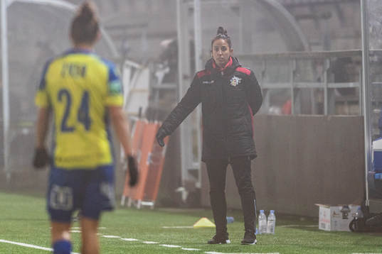 Head coach Maria Wolf of St. Pölten Frauen