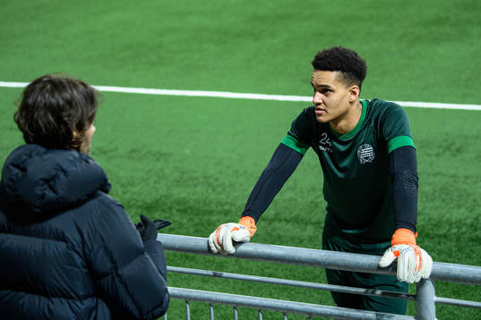 Hammarbys målvakt Oliver Dovin