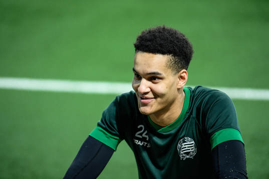 Hammarbys målvakt Oliver Dovin