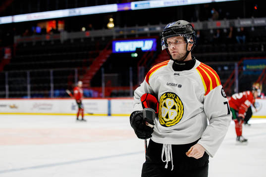 Brynäs Chad Billins deppar
