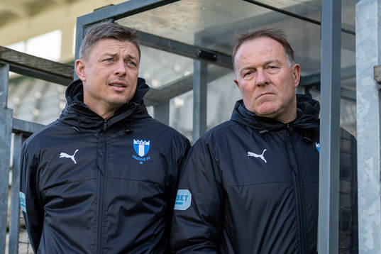 Malmö FFs huvudtränare Jon Dahl Tomasson och assisterande