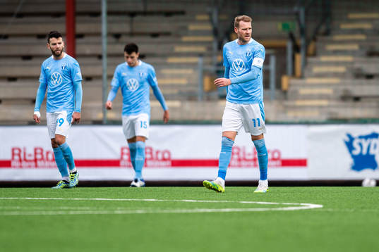 Malmö FFs Erdal Rakip och Ola Toivonen  deppar
