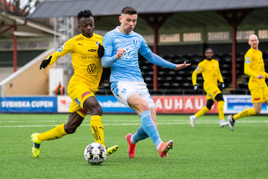 Halmstads Thomas Boakye och Malmö FFs Marcus Antonsson