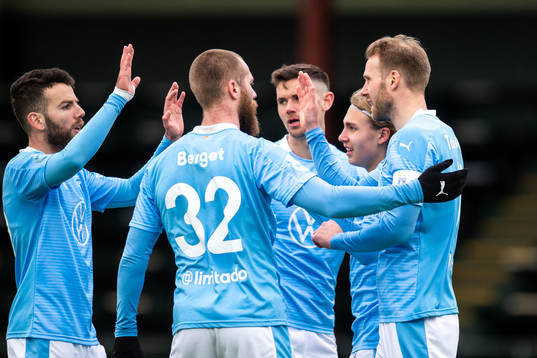 Bläddra bland fler bilder av Fotboll, Svenska Cupen, Malmö FF - Halmstad