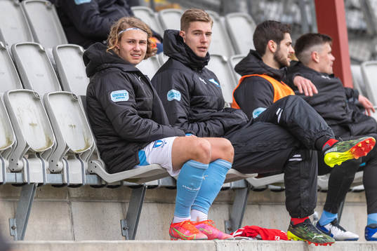 Malmö FFs Sebastian Nanasi och målvakt Mathias Nilsson