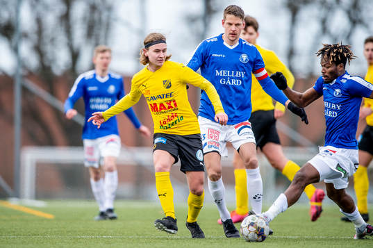 Trelleborgs Fatawu Safiu och Fredrik Liverstam mot Löddes