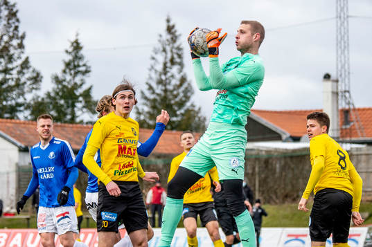 Löddes målvakt Oliver Lindstedt