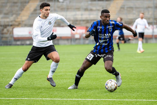 Örebros Deniz Hümmet och Sirius Patrick Nwadike