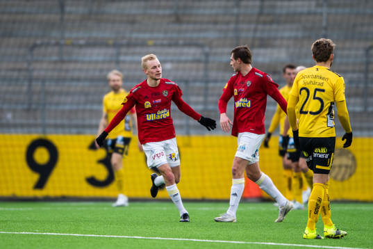 Falkenbergs Adam Bergmark Wiberg jublar