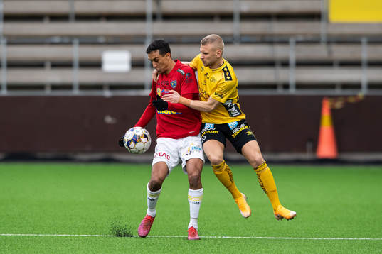 Falkenbergs Oliver Hintsa och Elfsborgs Simon Strand