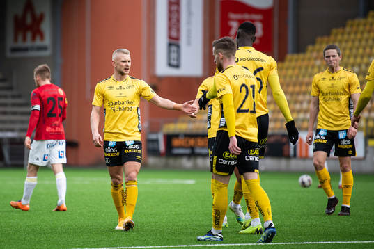 Elfsborgs Simon Strand jublar