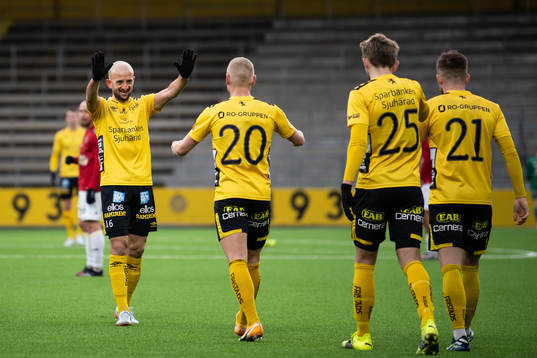 Elfsborgs Robert Gojani jublar