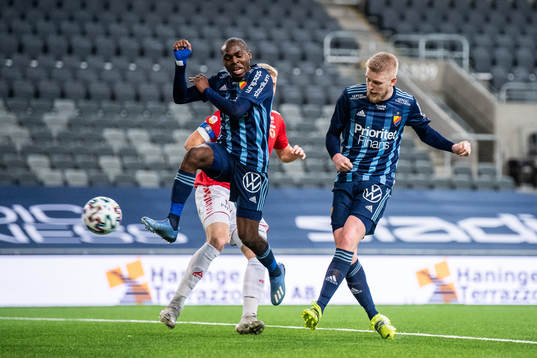 Djurgårdens Edward Chilufya och Kalle Holmberg