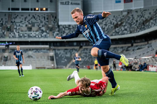 Kalmars Isak Magnusson och Djurgårdens Nicklas Bärkroth