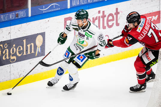 Färjestads Jacob Nilsson och Malmö Redhawks Adam Ollas