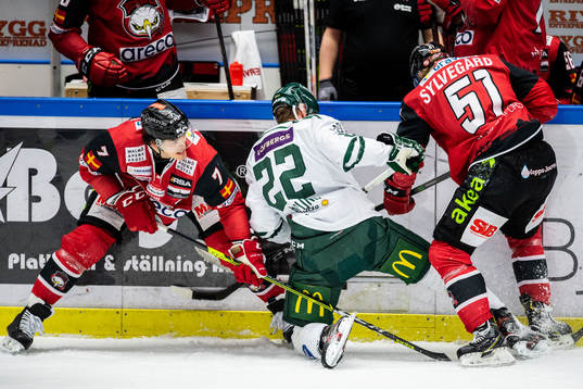 Malmö Redhawks Oliver Lauridsen och Emil Sylvegård mot