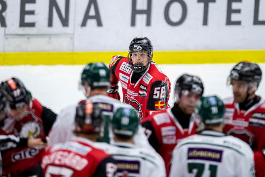 Malmö Redhawks Anton Olsson har ont