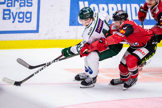 Färjestads Jacob Peterson  och Malmö Redhawks Johan