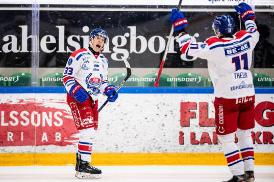 Oskarshamns Filiph Engsund jublar