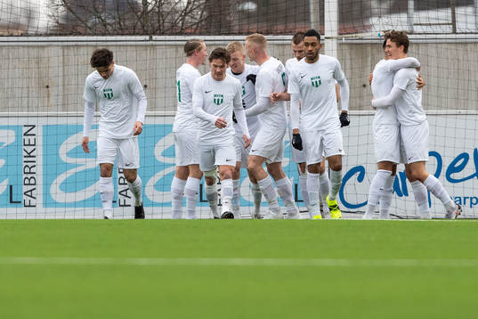 Västerås spelare jublar