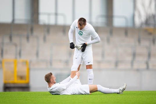 Västerås Kevin Custovic med kramp