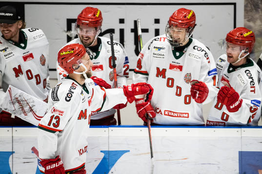 Modos Johan Harju jublar