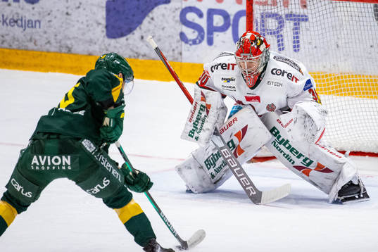 Modos målvakt Anthony Peters