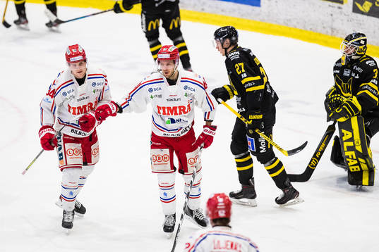 Timrås Jacob Blomqvist (h) jublar