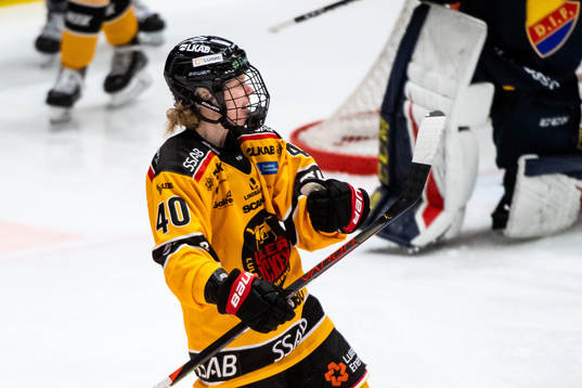 Luleås Noora Tulus jublar