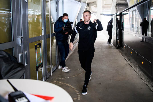 s Sebastian Larsson